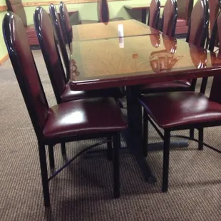 a table and chairs in a conference room