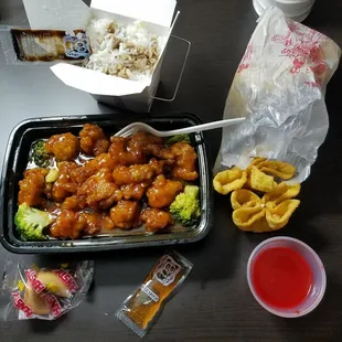 General Tso&apos;s, perfectly spicy; crab rangoon, sweet and crispy; and the rangoon sauce is incredible. Highly recommended you try this place