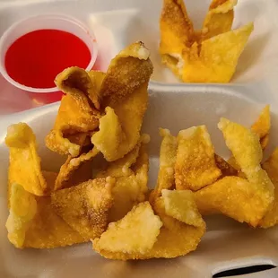 Crab Rangoon was good