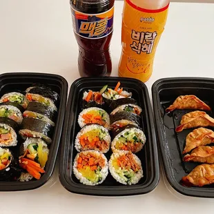 Cheese kimbap, jaeyook kimbap and mandu!