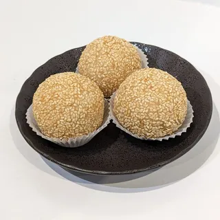 Sesame Ball With Red Bean Paste (3)