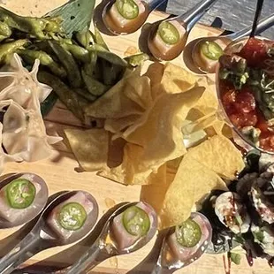food, nachos