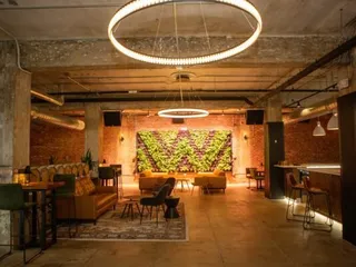 The Velvet Hippo Bar & Lounge