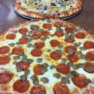 Hand-crafted pizzas.  House-made dough.  Special spice-blend sauce, premium mozzarella and fresh toppings.