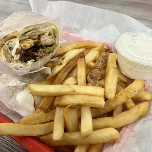 Chicken shawarma manouwich