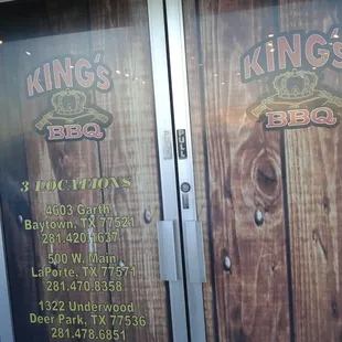 the door to king&apos;s bbq