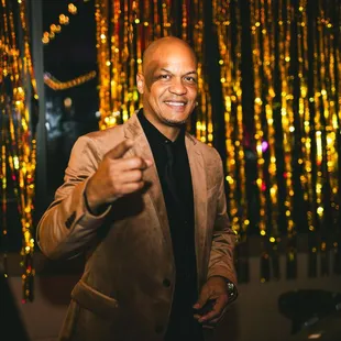 NYE Party with DJ Porkchop!