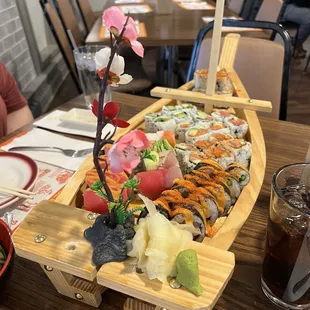 sushi and sashimi, sashimi, sushi, food