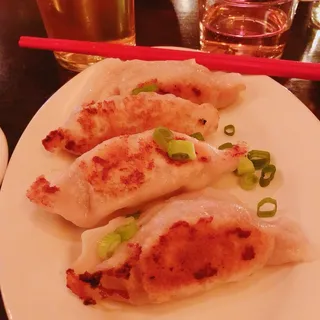 Wok Seared Long Dumplings