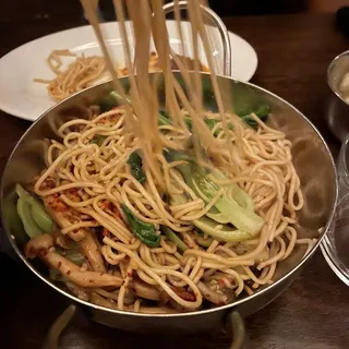 Many Mushroom Beijing Noodle