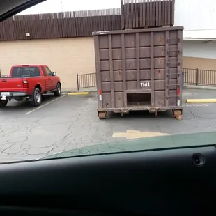 No bowling for us. Closed until july. Entrance :-(