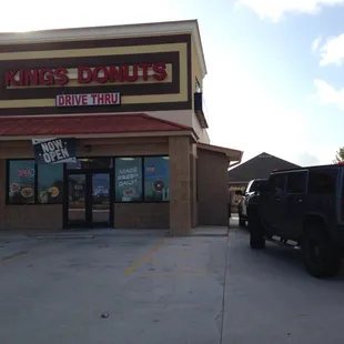 Much more easy with drive-thru instead of walk in