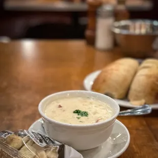 clam chowder - nice creamy texture