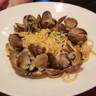 Clams linguine.