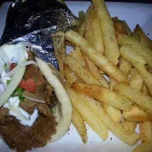 Gyro w/fries