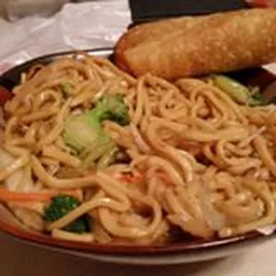 food, ramen and noodles