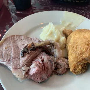 Prime rib, mashers and fried chicken are all winners