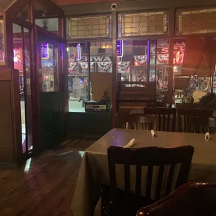 Ppl watching on Beale St.