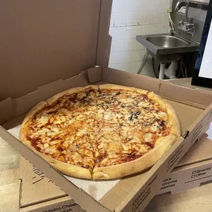 BarbecueChicken Pizza 02/22