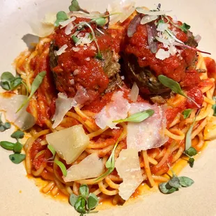 Spaghetti and meatballs