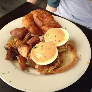Crab Cake Benedict