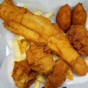 Whiting and oyster lunch special, fresh, lightly breaded, and full of flavor!
