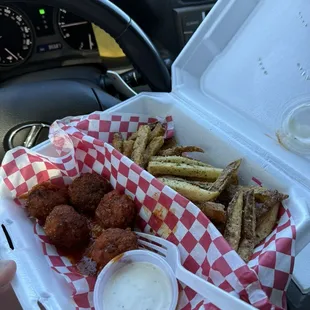 Boneless Snack Pack w/fries side of ranch