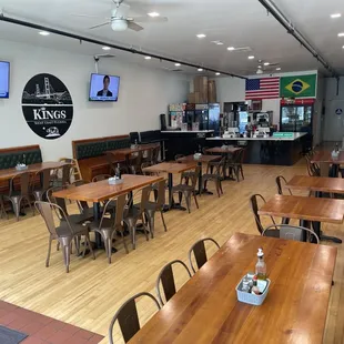 Kings West Coast Pizzeria