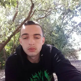 Dylan D.