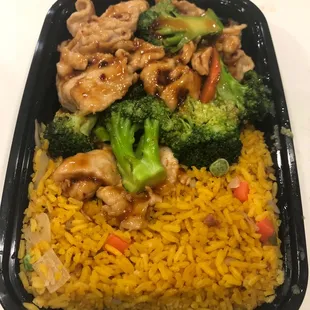 Hunan Chicken with Broccoli