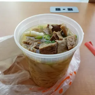 牛腩汤面 (beef brisket noodles), great stuff