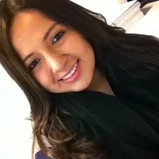 Yari R.