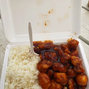 General Tso/white rice