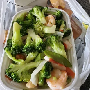 Seafood Delight disguised as Broccoli Delight. You have to be an archeologist to locate the seafood!