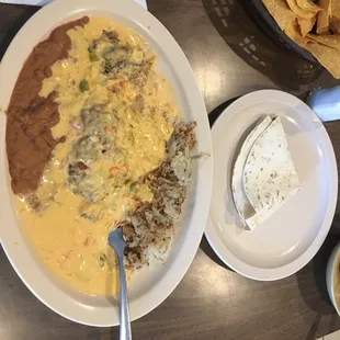 Sorry I didn't enjoy a drink, but I enjoyed the Machaca breakfast plate. Mmmmmm mmmmm Good. Simply delicious. Forgot my trademark sunglasses