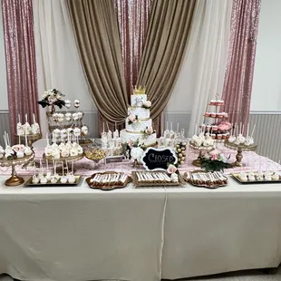 Beautiful Quinceanera dessert display