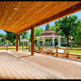 Courtyard from the banquet hall