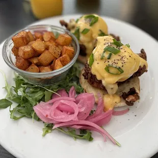 Fried Chicken Eggs Benedict