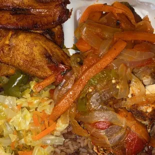 food, chicken wings and fried chicken