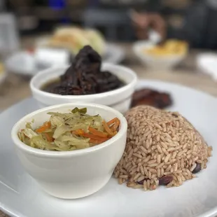 Braised Oxtails &amp; Beans, rice and peas, cabbage