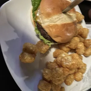 Cheeseburger and Tots