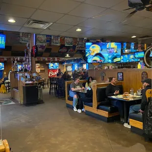 people eating and drinking