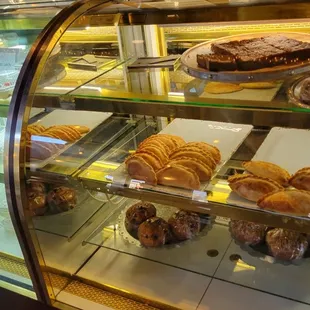 interior, donuts