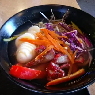 Udon noodle bowl with beef and veggies