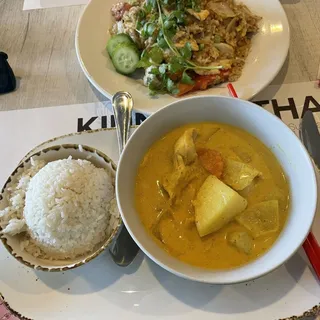 Chicken Yellow Curry Lunch