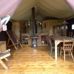 Copyright www.featherdown.com