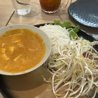 Coconut Curry Ramen "Mee Ka Te"