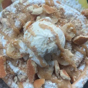 Banana Creme Funnel Cake