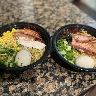 Karashimiso (left) and Tonkotsu (right)
