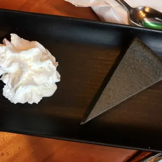 Kurogoma Cheese Cake